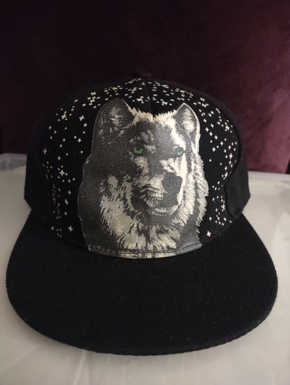 Unbranded_Stars & Glowing-Eyes Wolf Snapback Cap